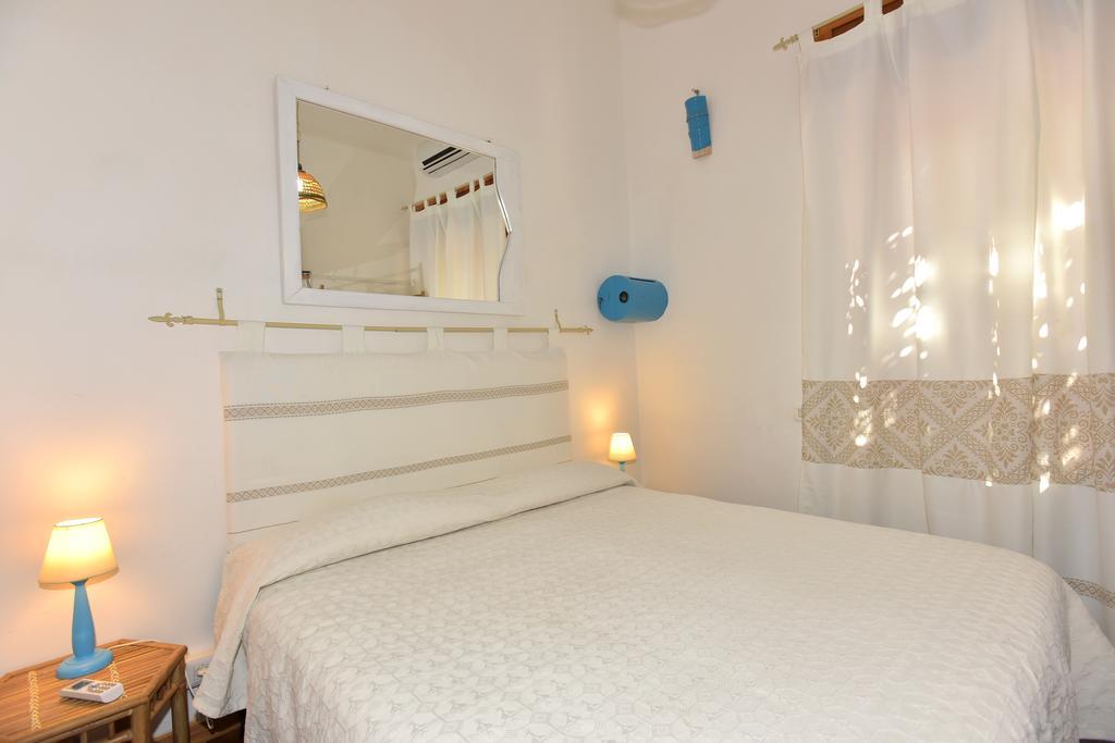 Bed & Breakfast Yin & Yang Сан Панталео Екстериор снимка