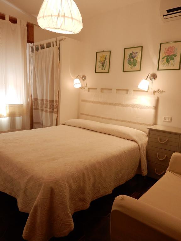 Bed & Breakfast Yin & Yang Сан Панталео Екстериор снимка