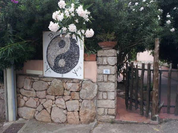 Bed & Breakfast Yin & Yang Сан Панталео Екстериор снимка
